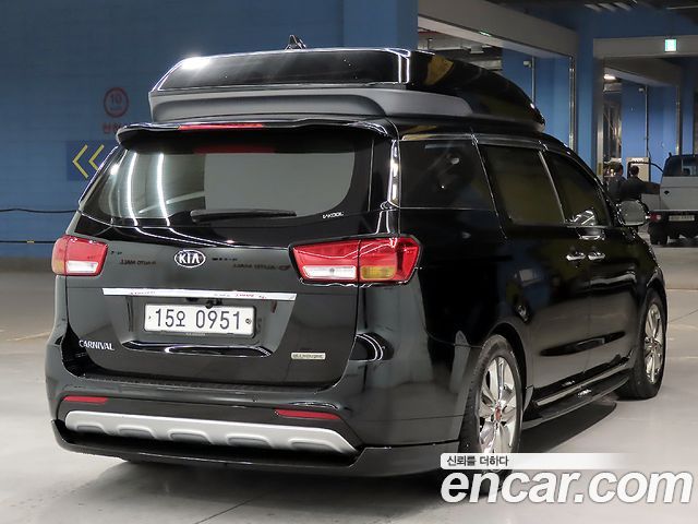 Kia Carnival 2016 thumb 5