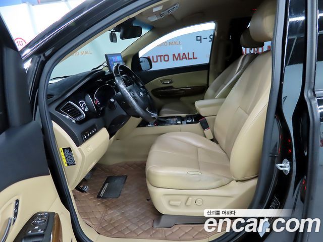 Kia Carnival 2016 thumb 7