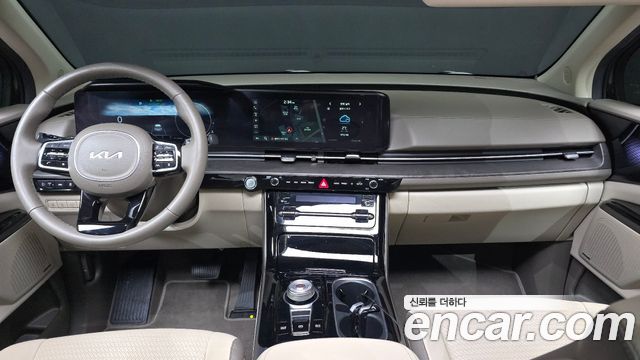 Kia Carnival 2023 thumb 8