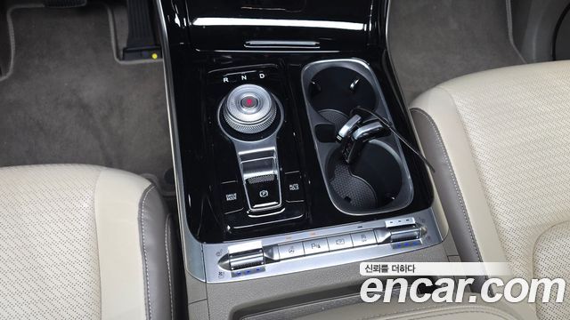 Kia Carnival 2023 thumb 10