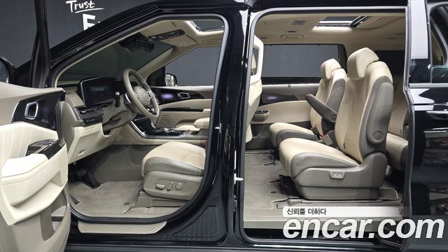 Kia Carnival 2023 thumb 11