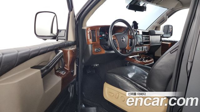 GMC Savana 2019 thumb 10