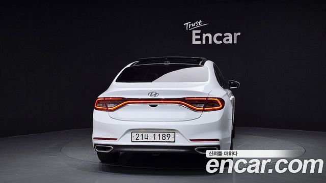 Hyundai Grandeur 2017 thumb 4