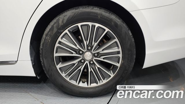 Hyundai Grandeur 2017 thumb 5