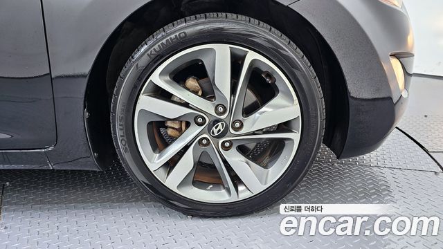 Hyundai Avante 2011 thumb 5