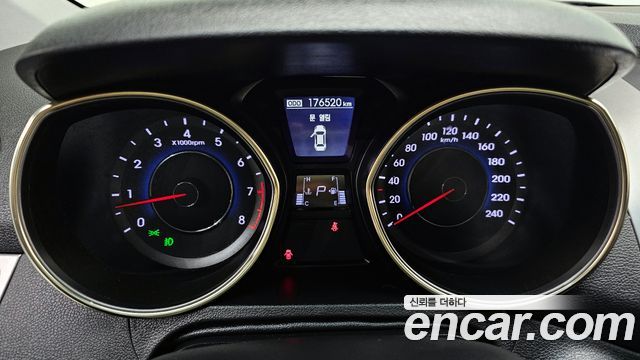 Hyundai Avante 2011 thumb 8