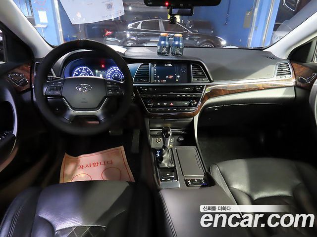 Hyundai Aslan 2015 thumb 5