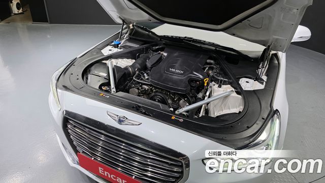 Genesis G90 2016 thumb 7