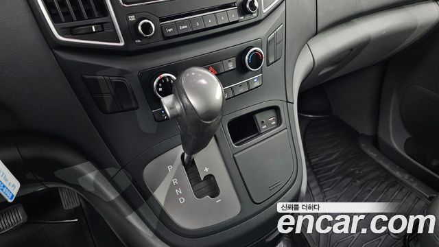 Hyundai Starex 2019 thumb 10