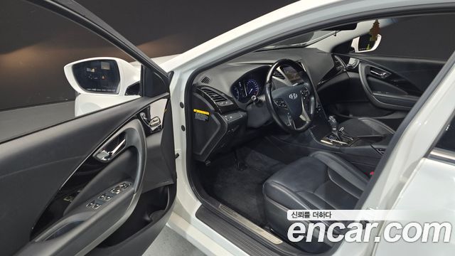 Hyundai Grandeur 2013 thumb 11