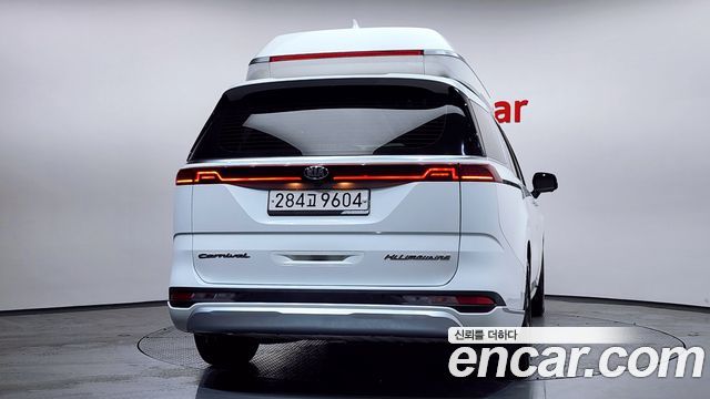 Kia Carnival 2021 thumb 5