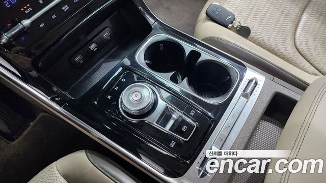 Kia Carnival 2021 thumb 10