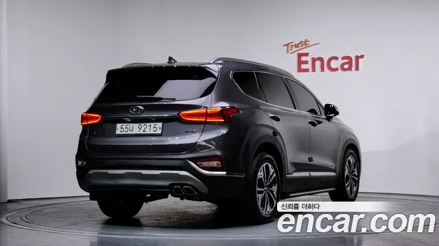 Hyundai Santa Fe 2019 thumb 3