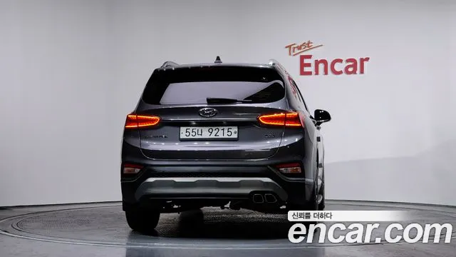 Hyundai Santa Fe 2019 thumb 5