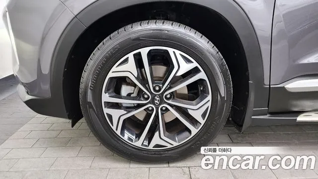 Hyundai Santa Fe 2019 thumb 6