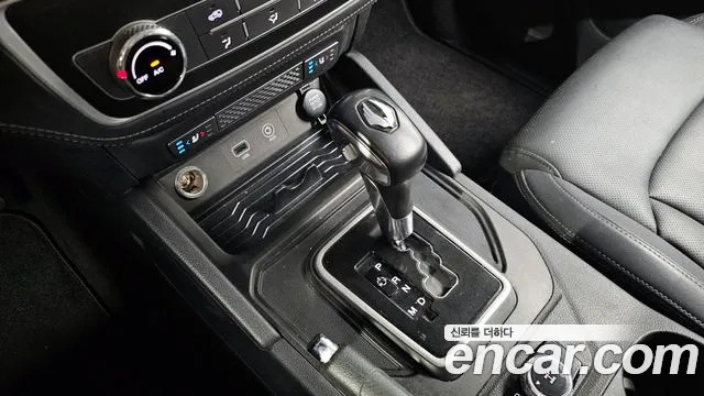 SsangYong Rexton 2019 thumb 9