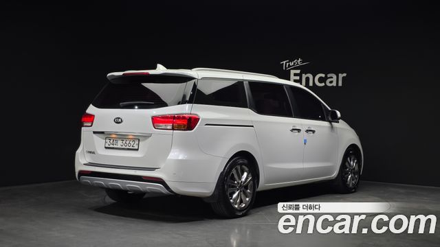 Kia Carnival 2014 thumb 3