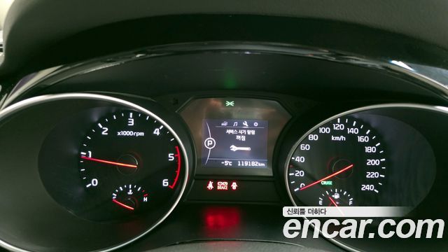 Kia Carnival 2014 thumb 9