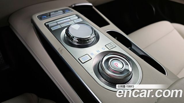 Genesis GV70 2022 thumb 9