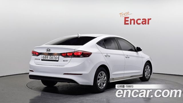 Hyundai Avante 2016 thumb 3