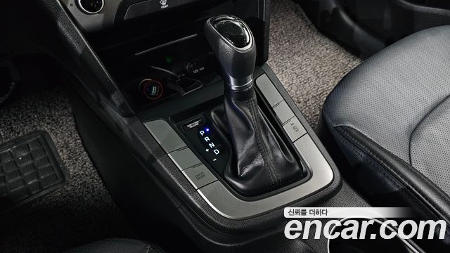 Hyundai Avante 2016 thumb 10