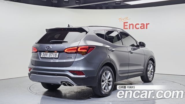Hyundai Santa Fe 2016 thumb 3