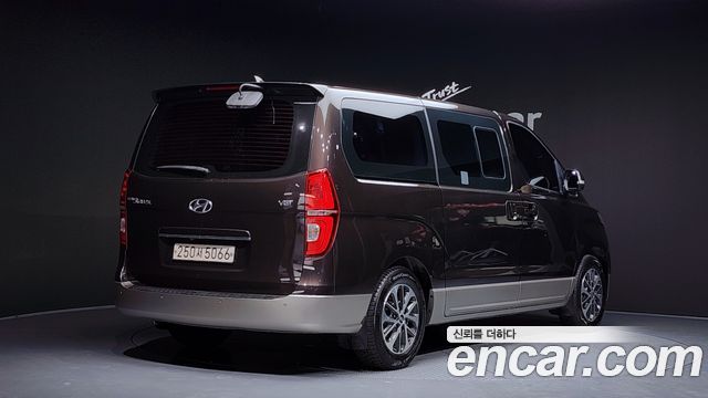 Hyundai Starex 2018 thumb 3