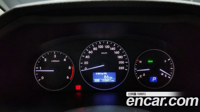 Hyundai Starex 2018 thumb 9