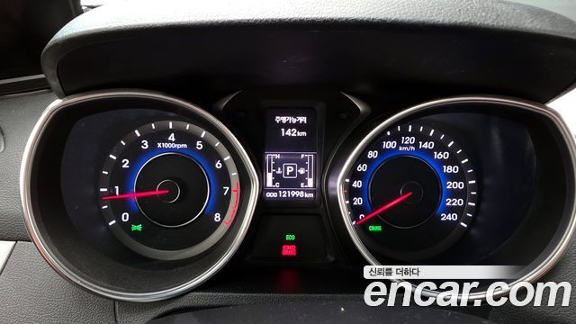 Hyundai Avante 2014 thumb 8