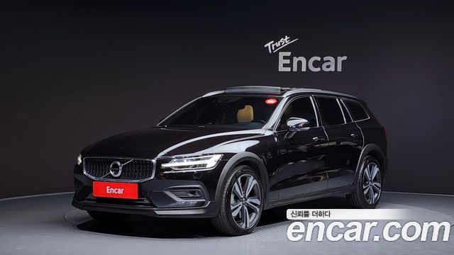 Volvo V60 2020 thumb 2