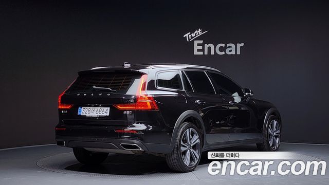Volvo V60 2020 thumb 3