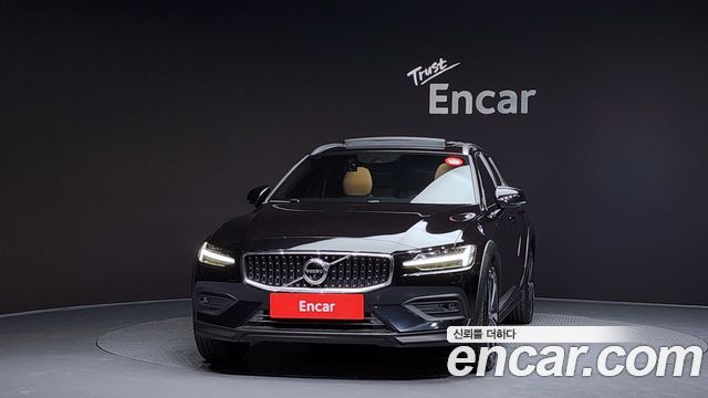Volvo V60 2020 thumb 4