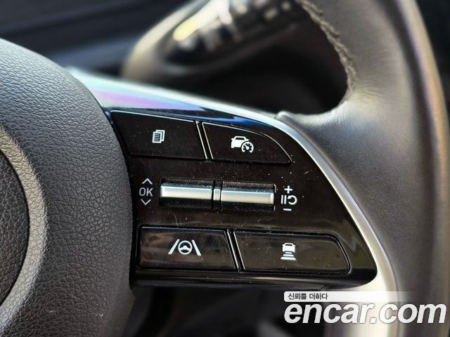 Hyundai Staria 2023 thumb 9