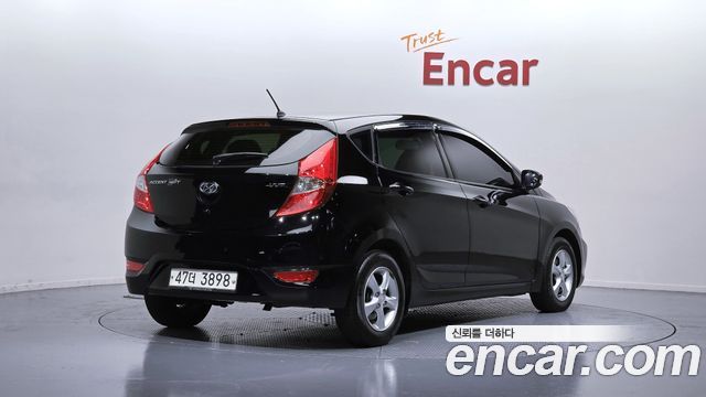 Hyundai Accent 2014 thumb 3