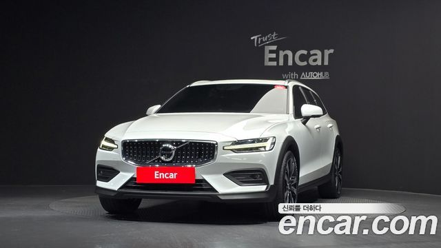 Volvo V60 2021 thumb 4