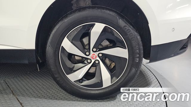 Jaguar F-Pace 2021 thumb 6