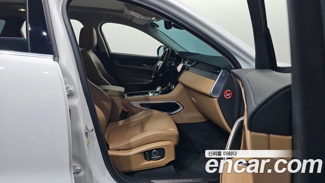 Jaguar F-Pace 2021 thumb 12