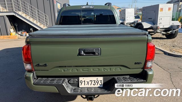 Toyota Tacoma 2021 thumb 3