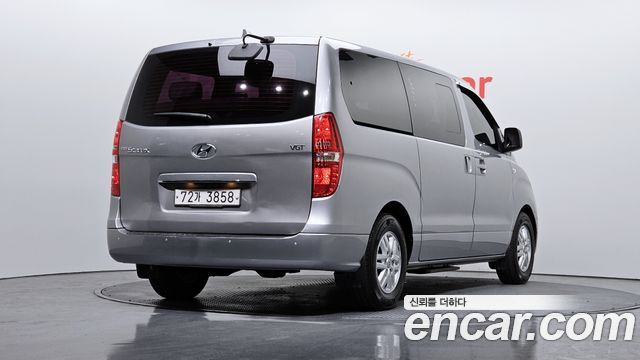 Hyundai Starex 2016 thumb 3