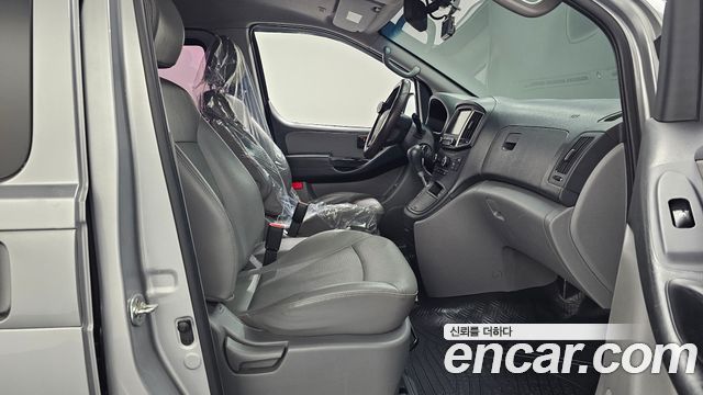 Hyundai Starex 2016 thumb 11