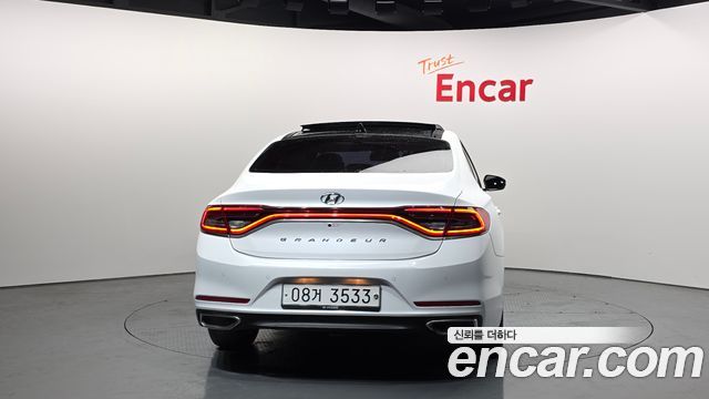 Hyundai Grandeur 2017 thumb 5