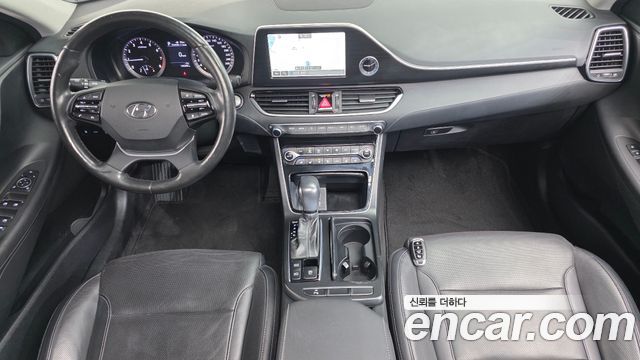 Hyundai Grandeur 2017 thumb 8