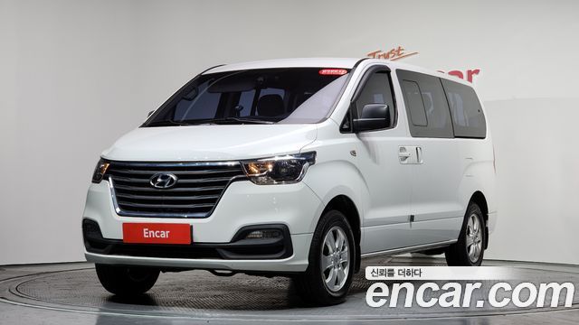 Hyundai Starex 2018 thumb 2