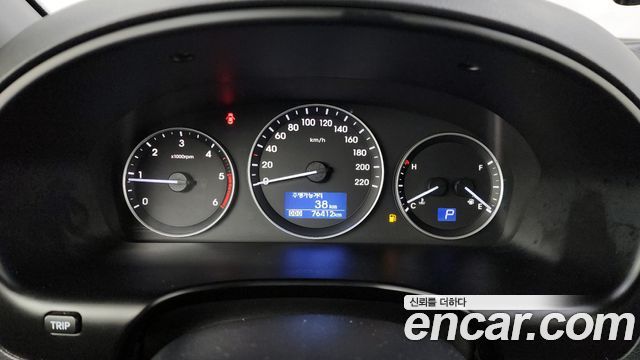 Hyundai Starex 2018 thumb 8