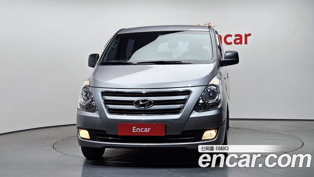 Hyundai Starex 2017 thumb 4