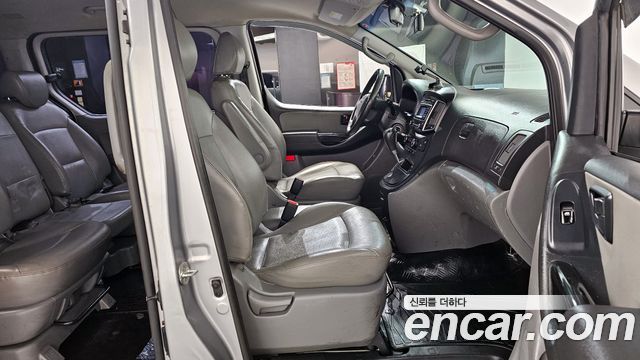 Hyundai Starex 2017 thumb 11