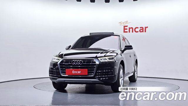 Audi Q5 2020 thumb 4