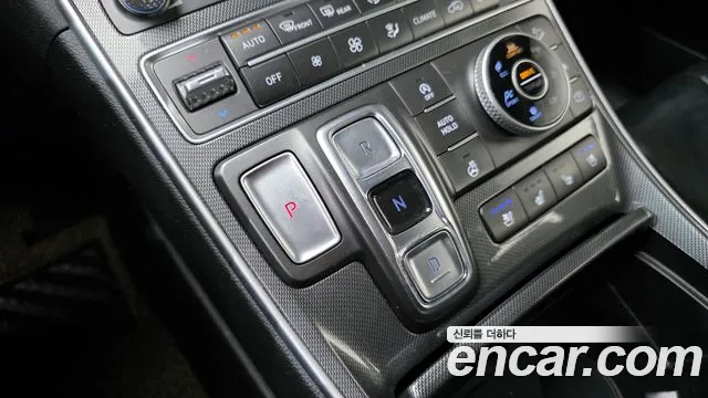Hyundai Santa Fe 2020 thumb 9