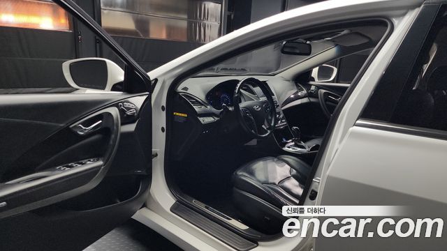 Hyundai Grandeur 2015 thumb 10