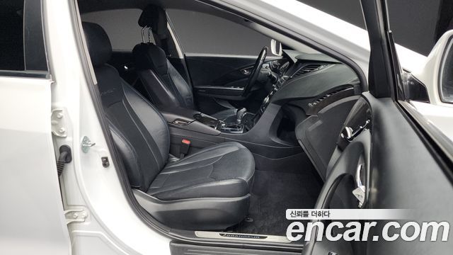 Hyundai Grandeur 2015 thumb 12